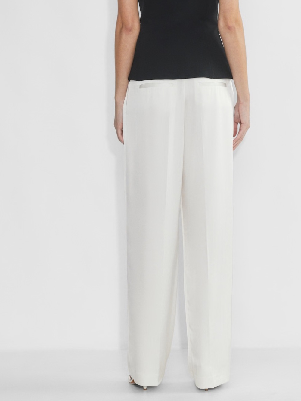 The Effortless Pant™ Satin - White - Picture 3 of 3